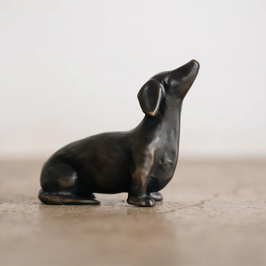 RBM NEPTUNE DOG MEMORIAL ON POST - FIGURINE ONLY