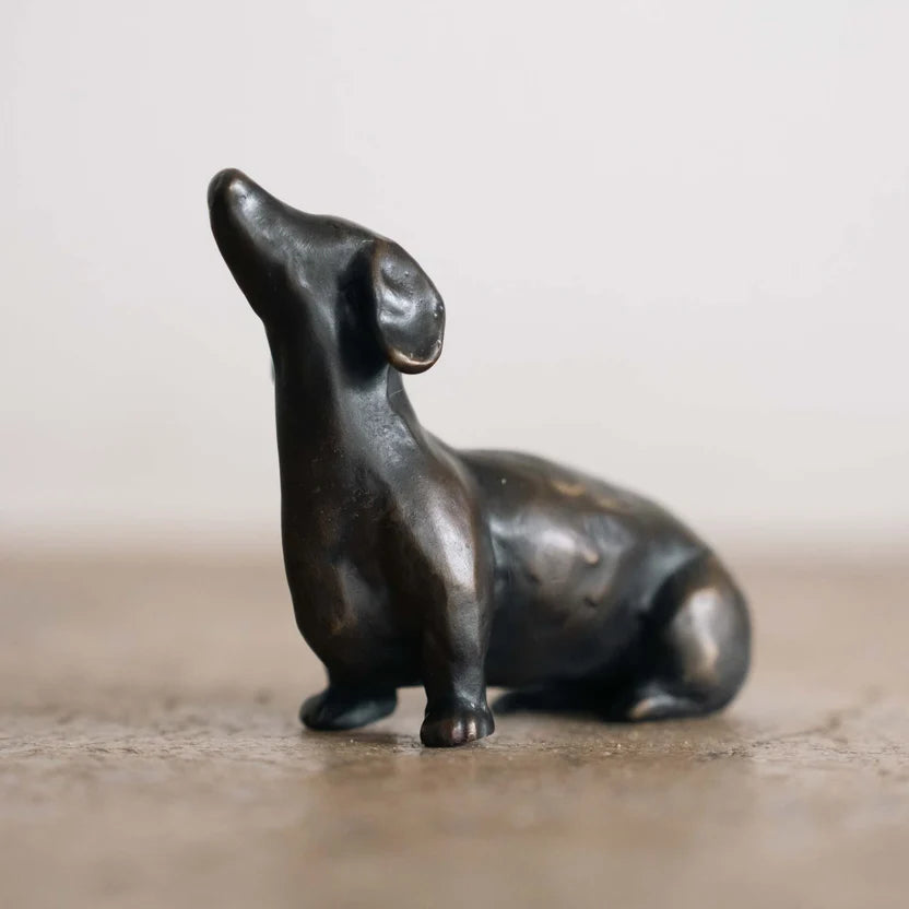 RBM NEPTUNE DOG MEMORIAL ON POST - FIGURINE ONLY