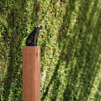 RBM VENUS DOG MEMORIAL ON POST - FIGURINE ONLY